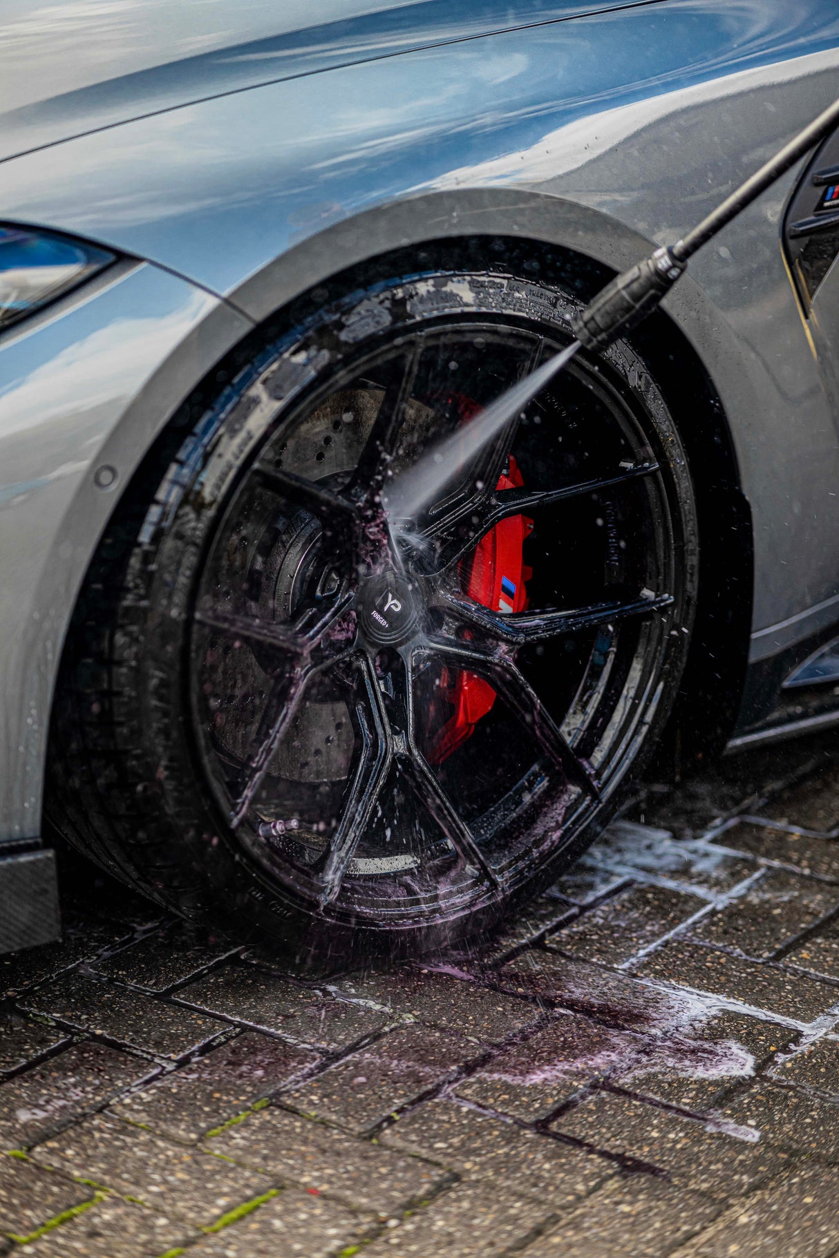 Q²M Iron WheelCleaner (REDEFINED) Wheel Cleaner