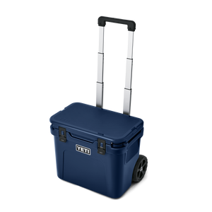 YETI Roadie® 32 Kühlbox auf Rädern Navy